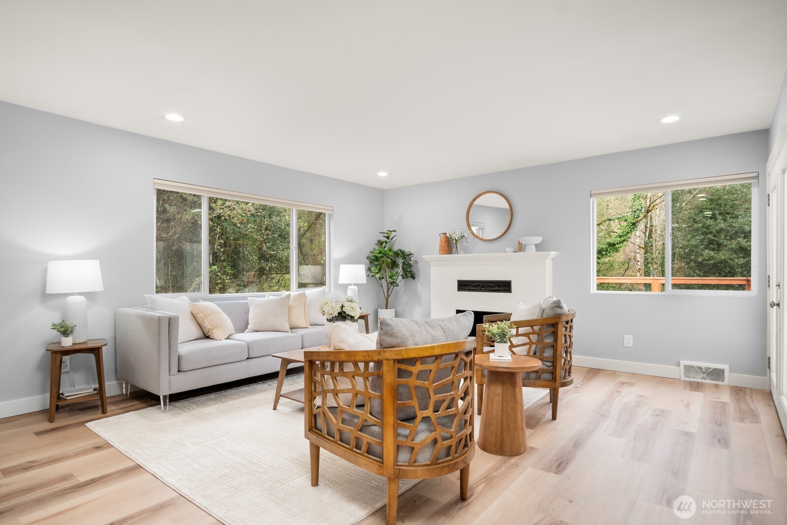 38420 SE North Bend Way , Snoqualmie, WA 98065