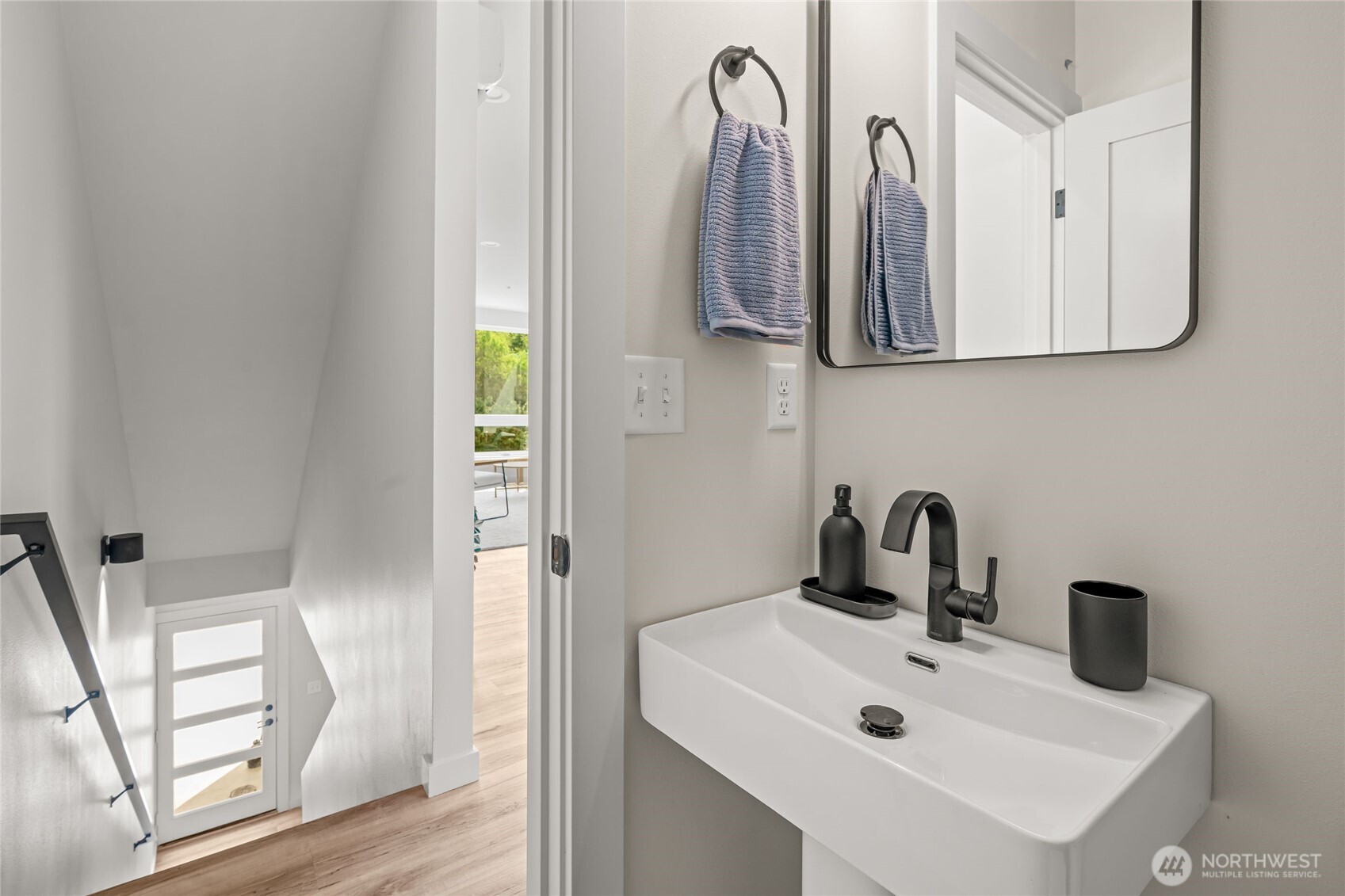 12225 Roseberg Avenue S #9, Seattle, WA 98168