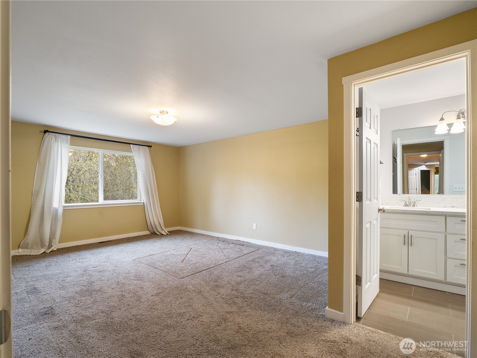 28601 30th Avenue E, Spanaway, WA 98387-9542