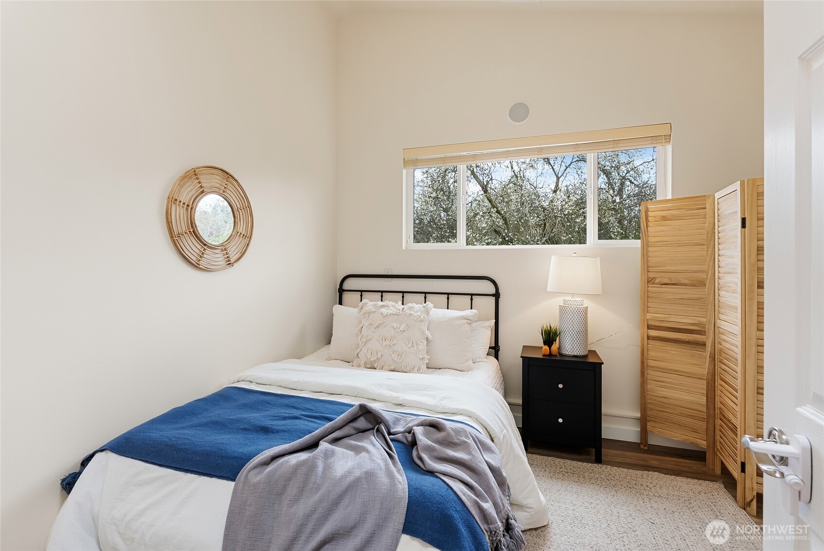 3910 Cliffside Drive , Bellingham, WA 98225