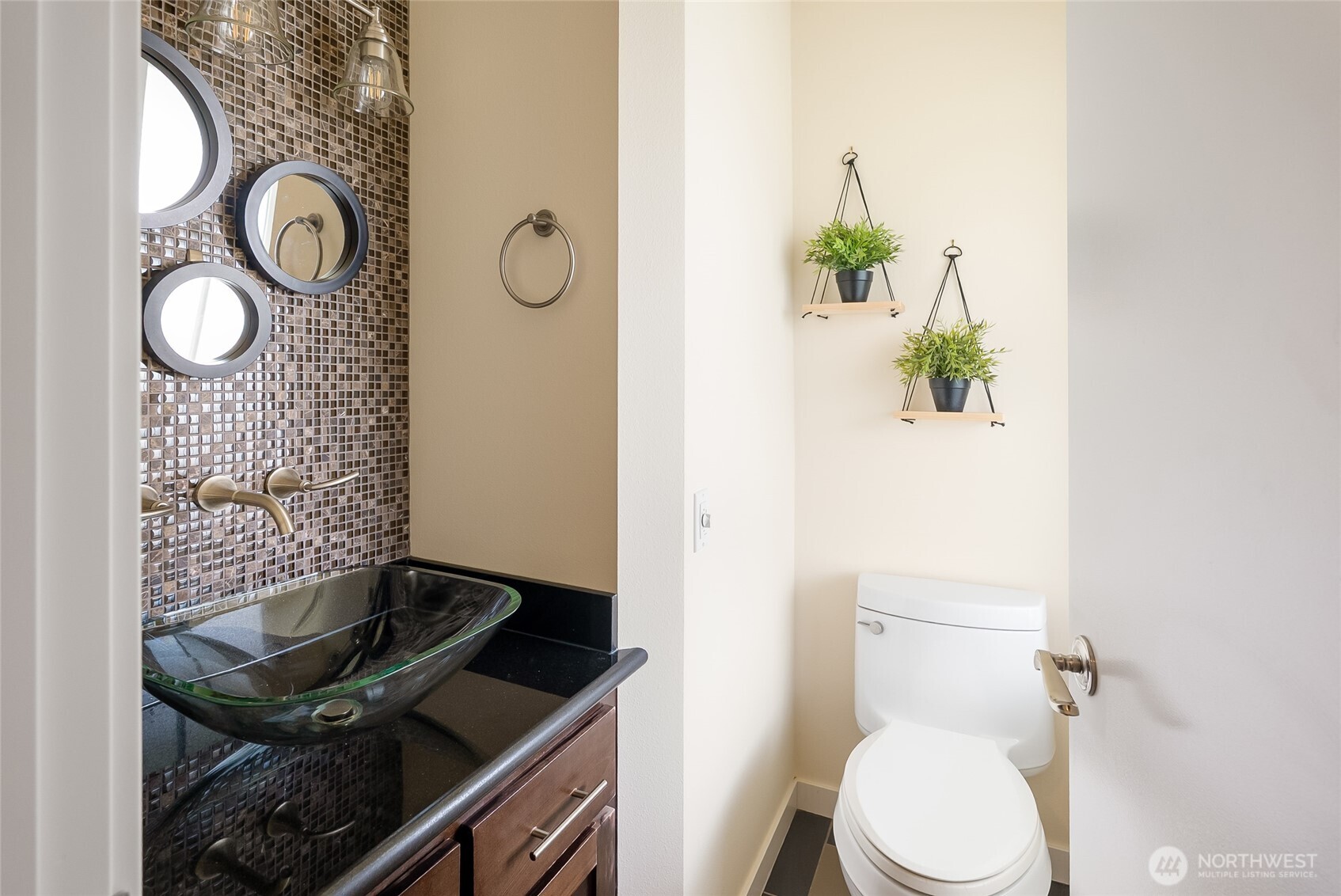 3910 Cliffside Drive , Bellingham, WA 98225