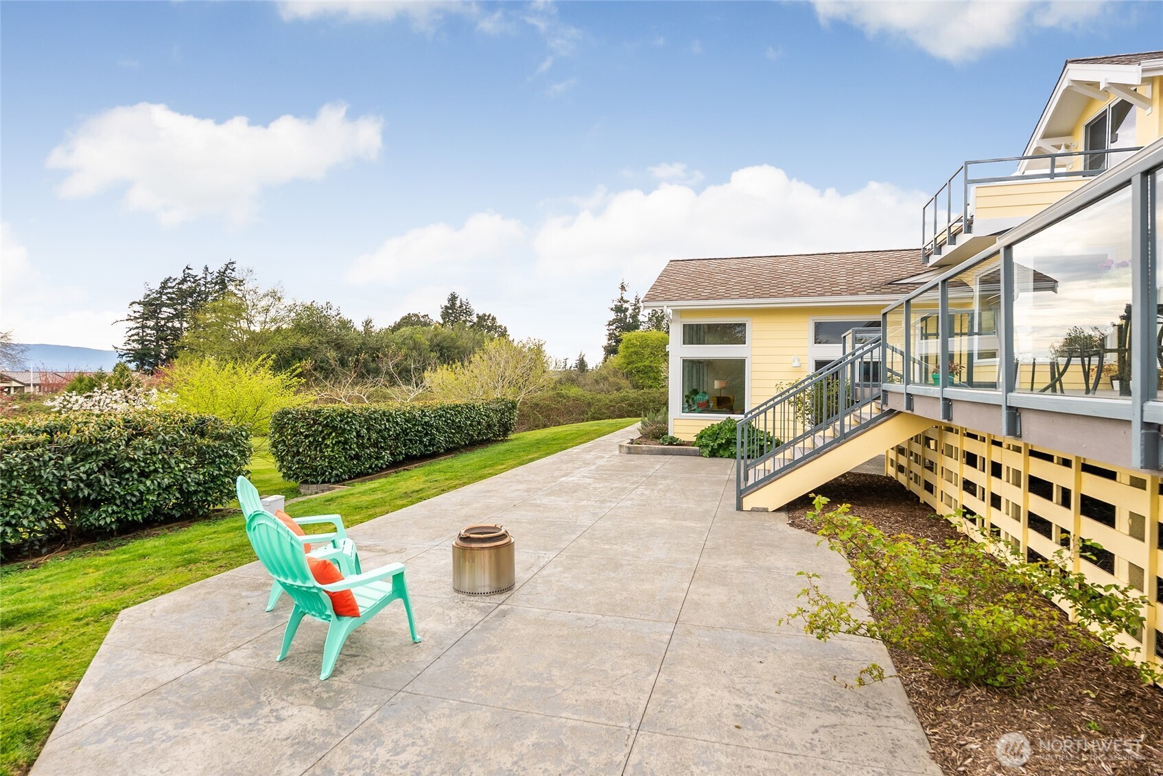 3910 Cliffside Drive , Bellingham, WA 98225