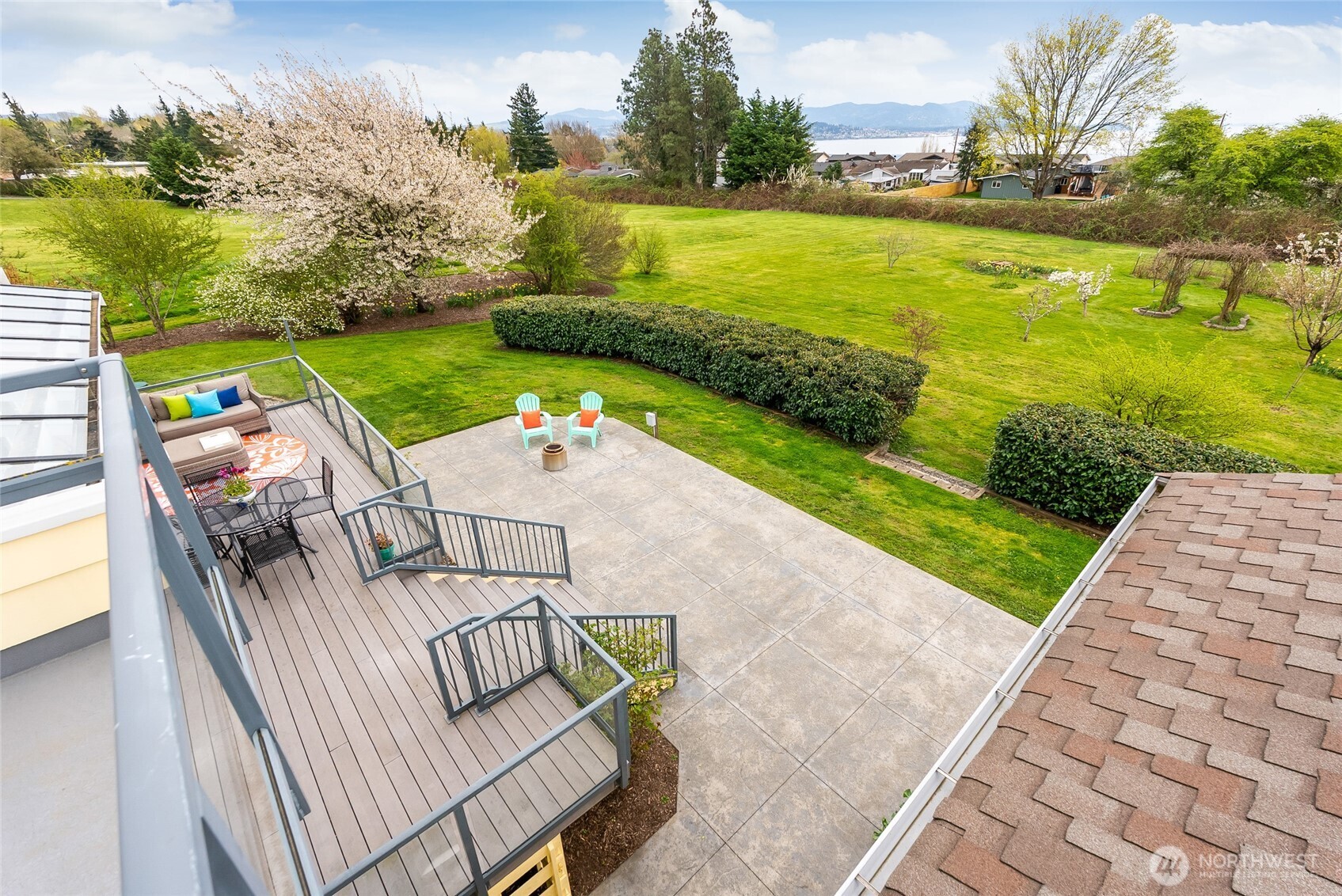 3910 Cliffside Drive , Bellingham, WA 98225