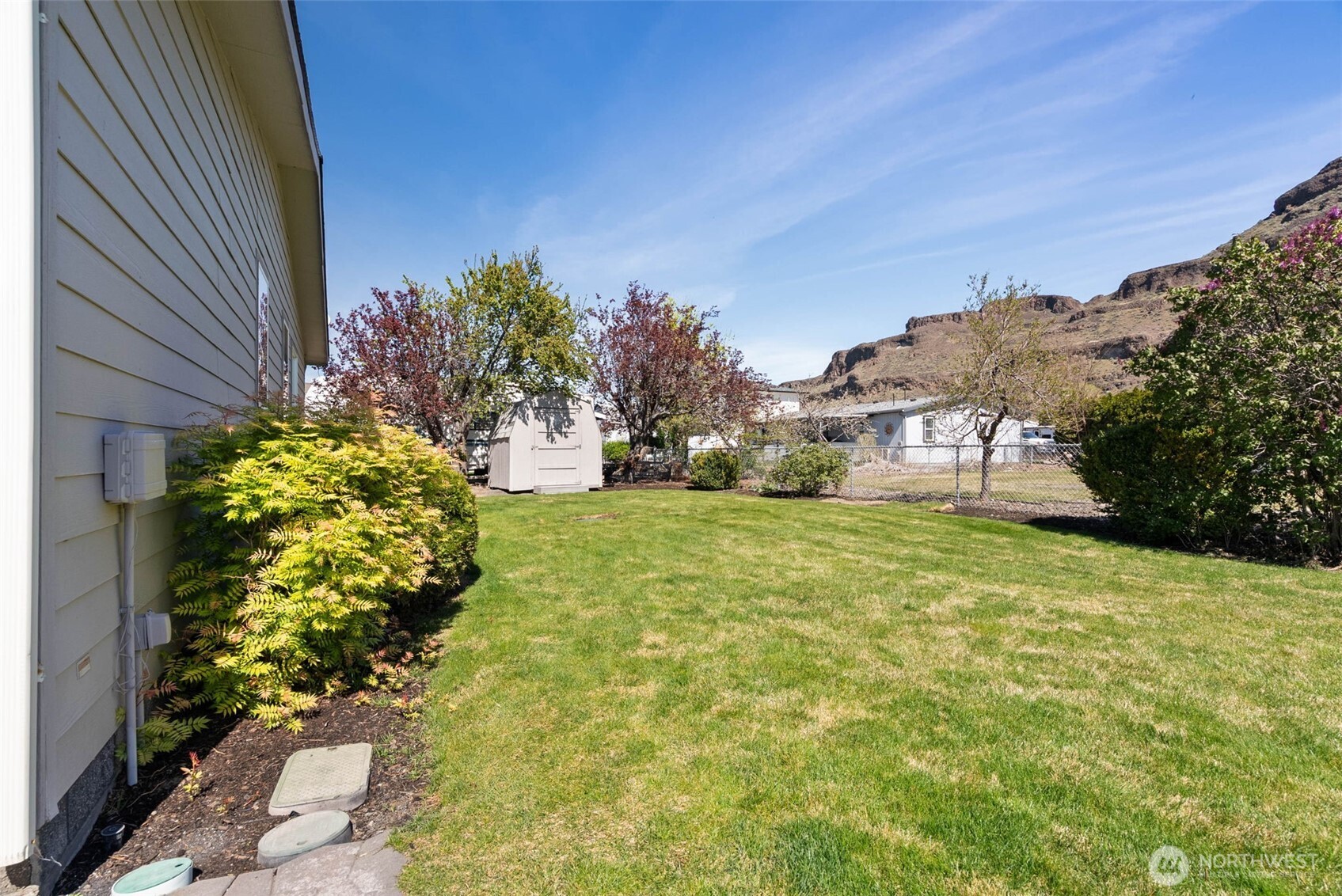 905 Hunter Avenue SW, Quincy, WA 98848