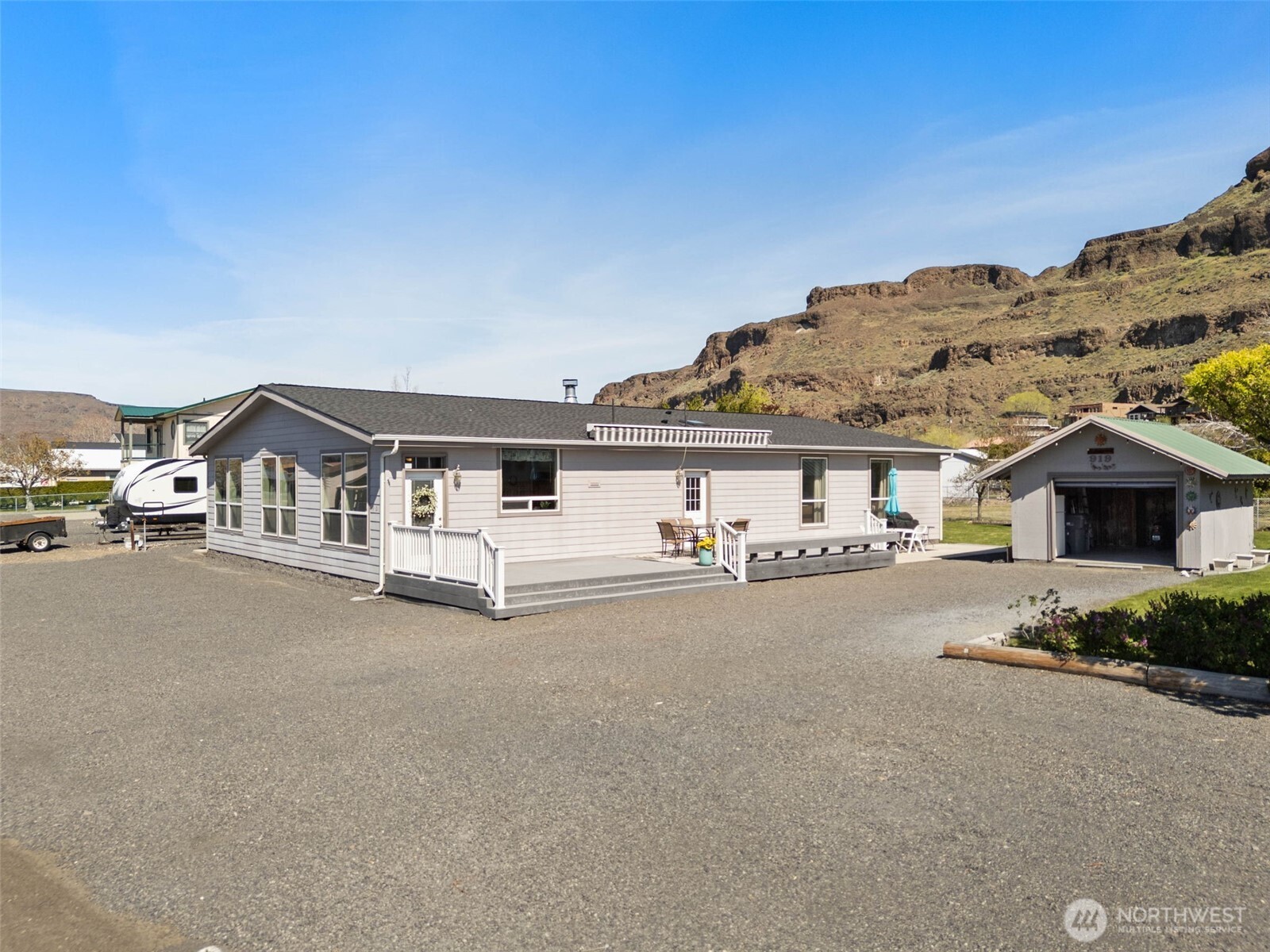 905 Hunter Avenue SW, Quincy, WA 98848