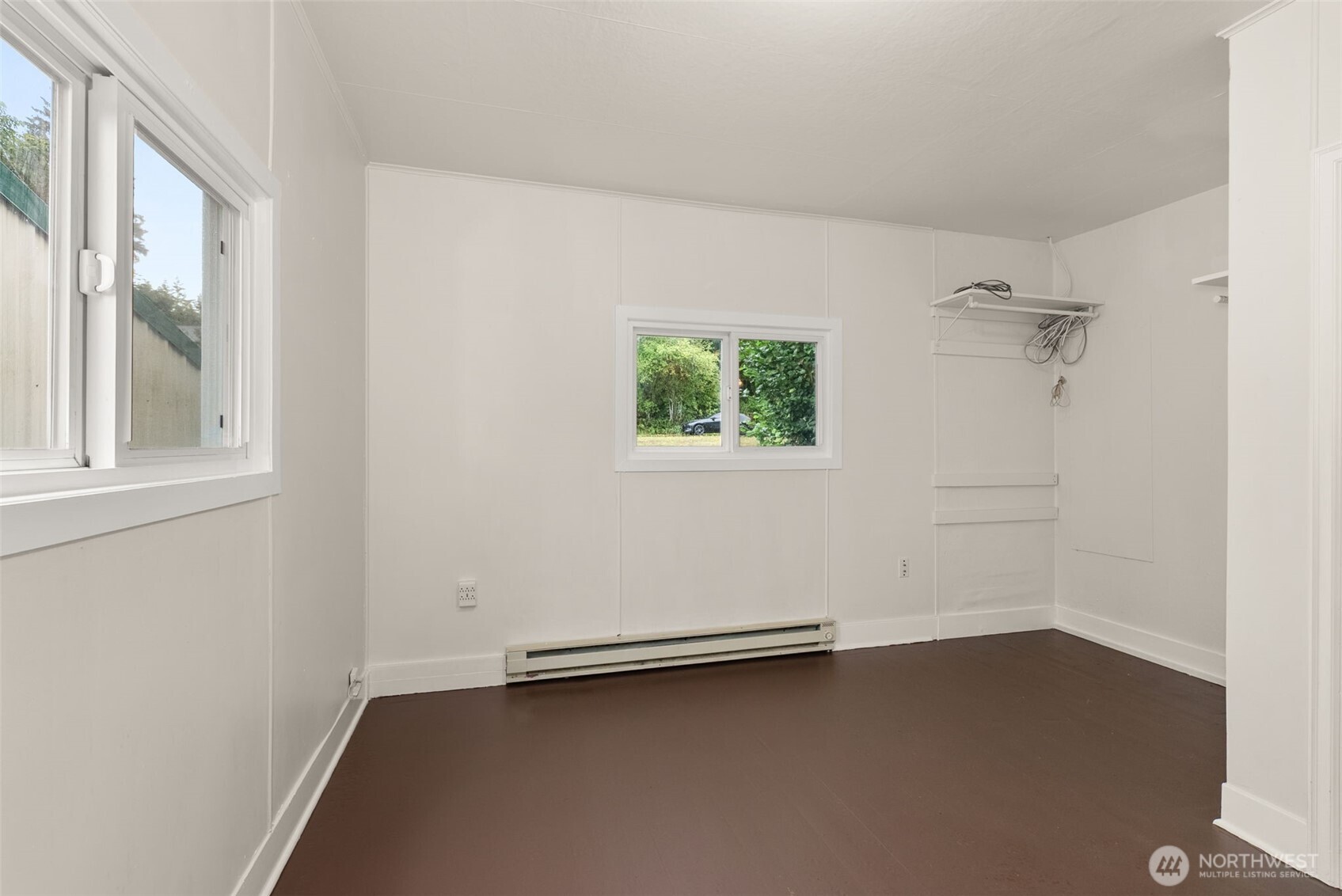 720 Washington Avenue , Raymond, WA 98577