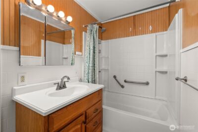 720 Washington Avenue , Raymond, WA 98577 - Photo 13