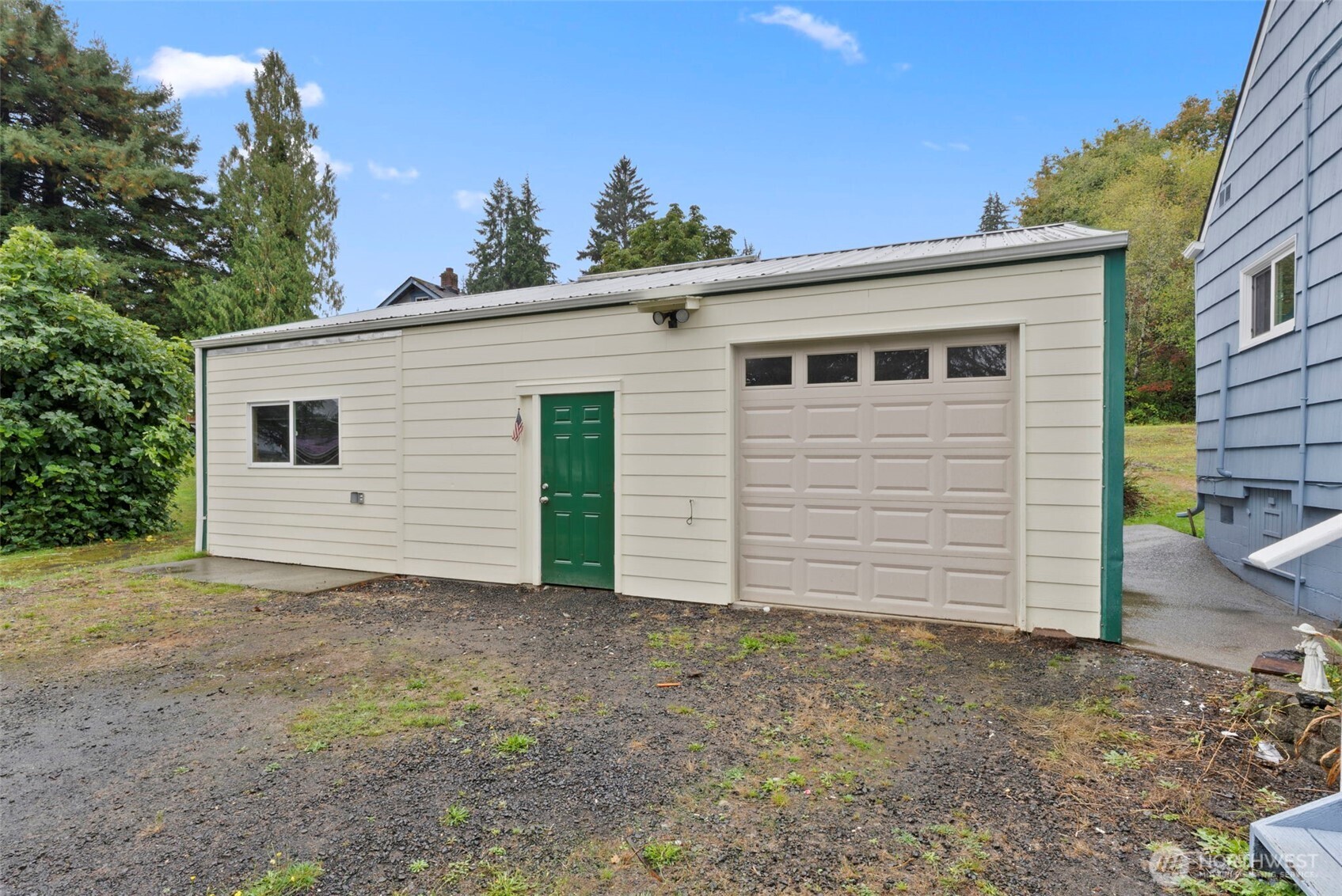 720 Washington Avenue , Raymond, WA 98577