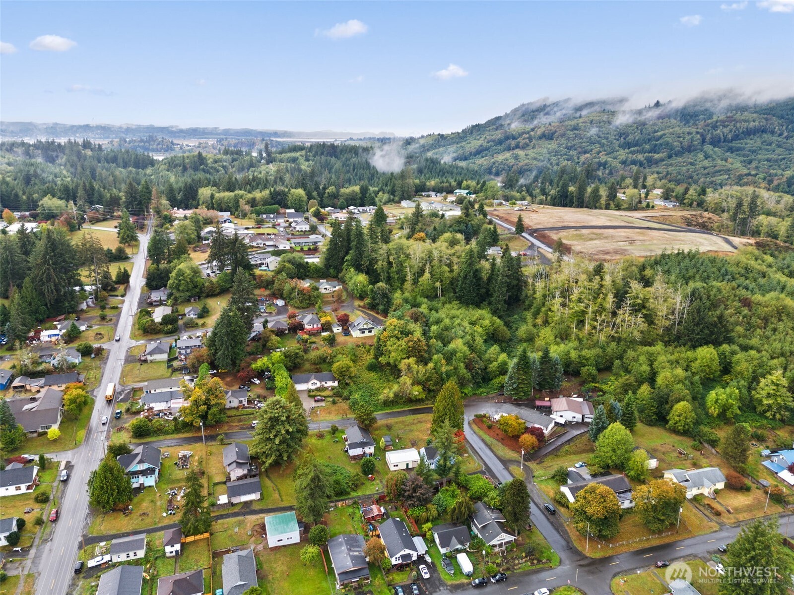 720 Washington Avenue , Raymond, WA 98577