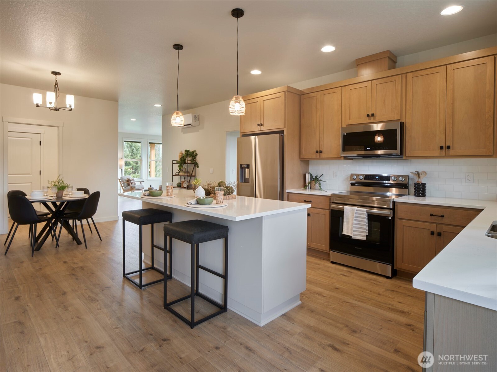 1834 Rose Valley Road , Kelso, WA 98626