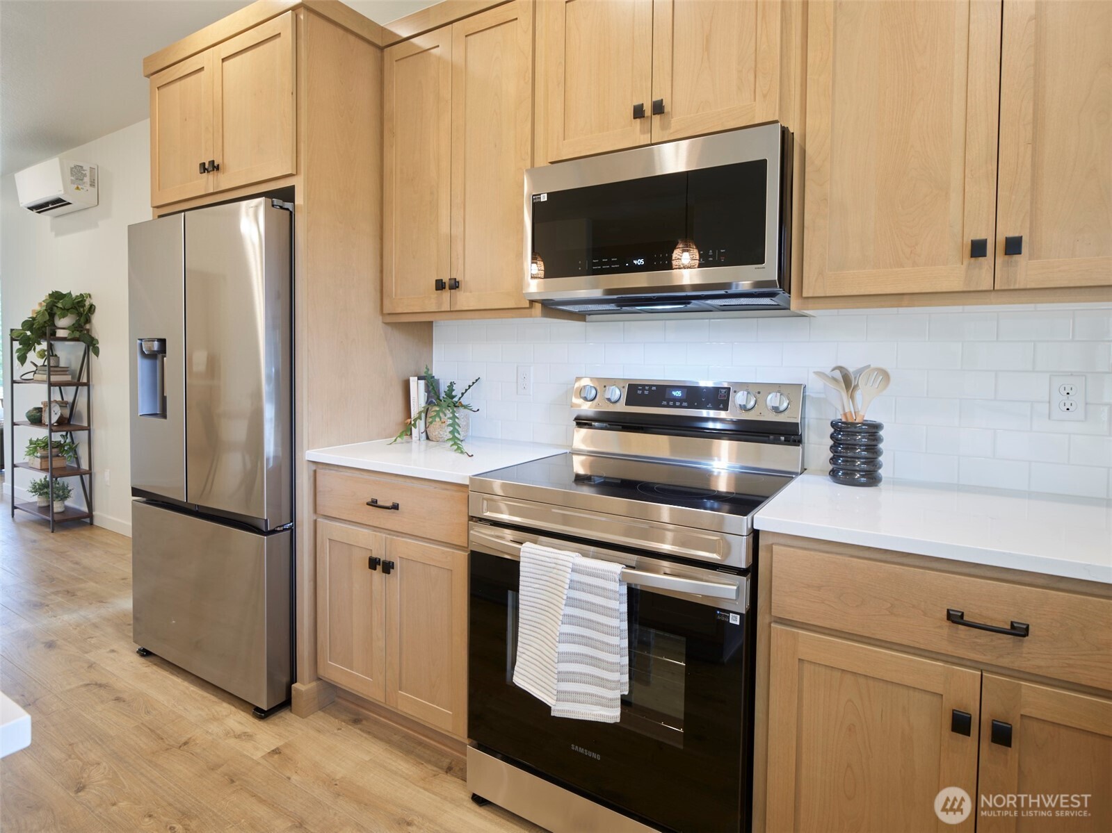1834 Rose Valley Road , Kelso, WA 98626