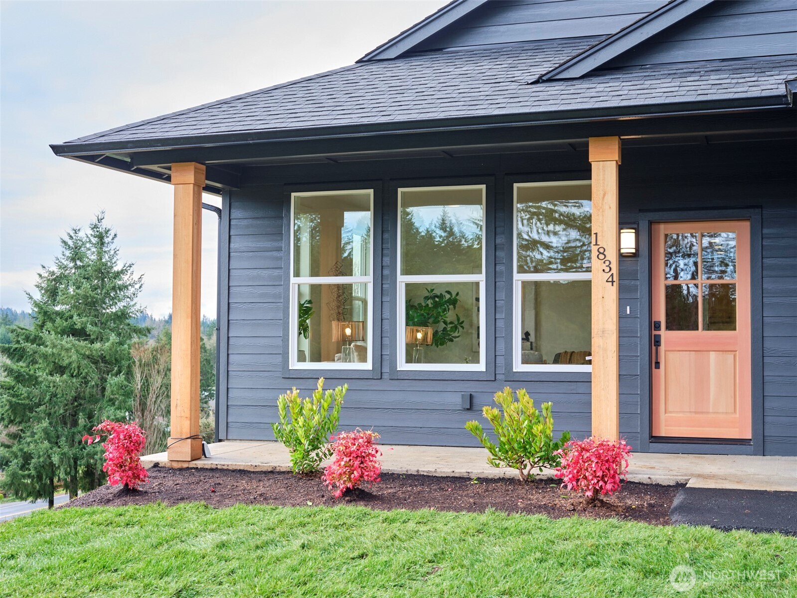 1834 Rose Valley Road , Kelso, WA 98626
