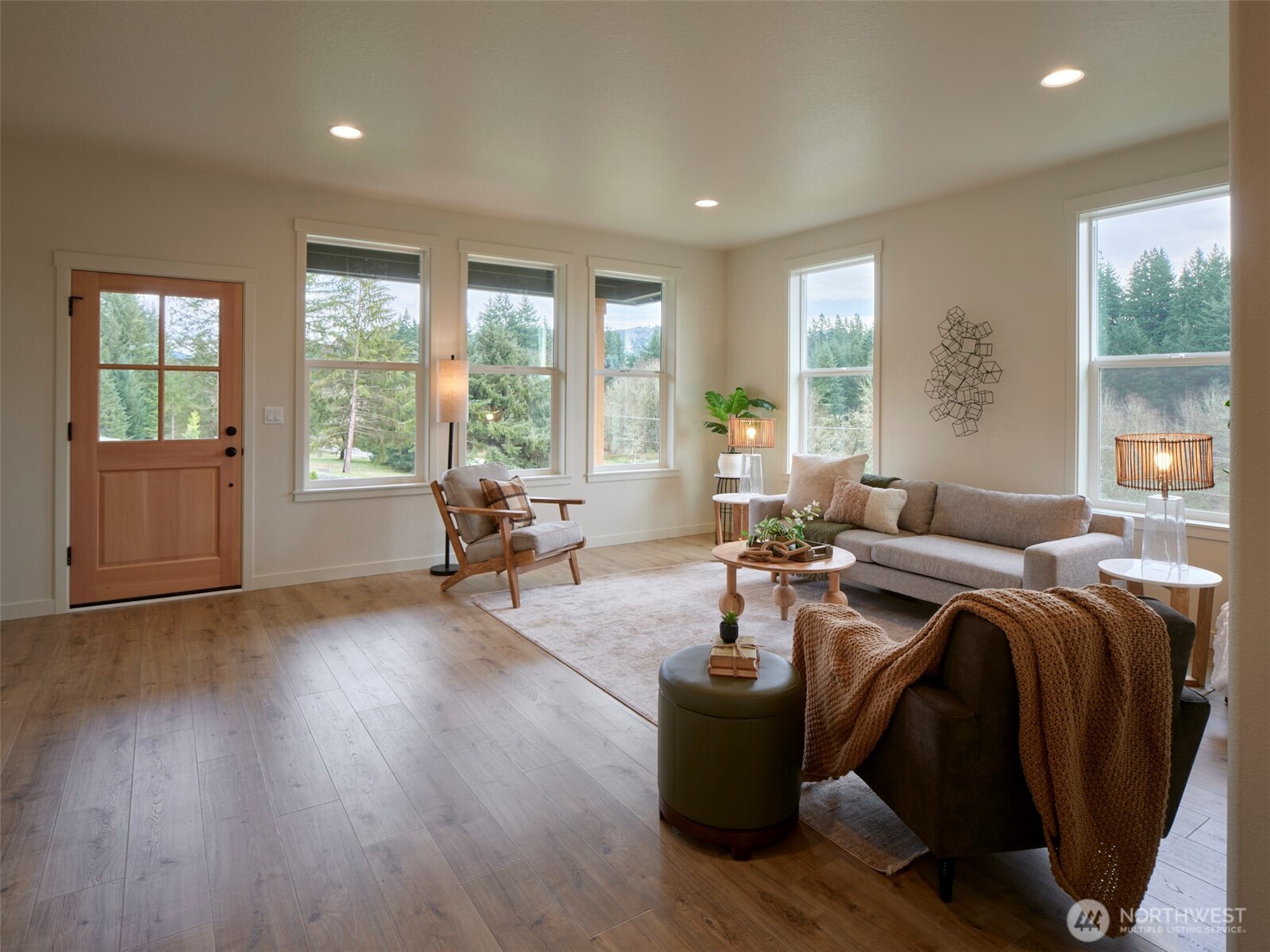 1834 Rose Valley Road , Kelso, WA 98626
