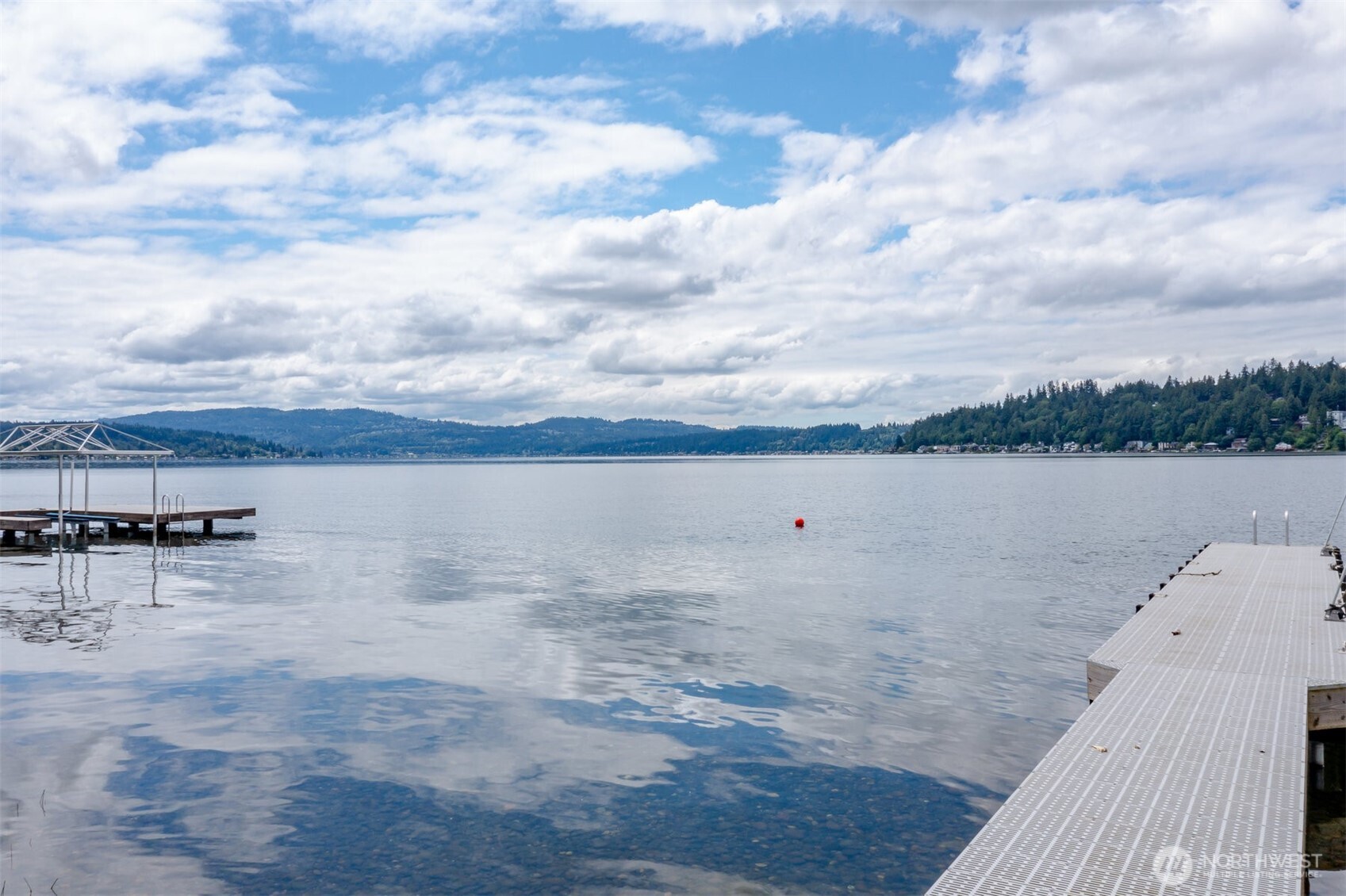 2642 E Lake Sammamish Parkway NE, Sammamish, WA 98074