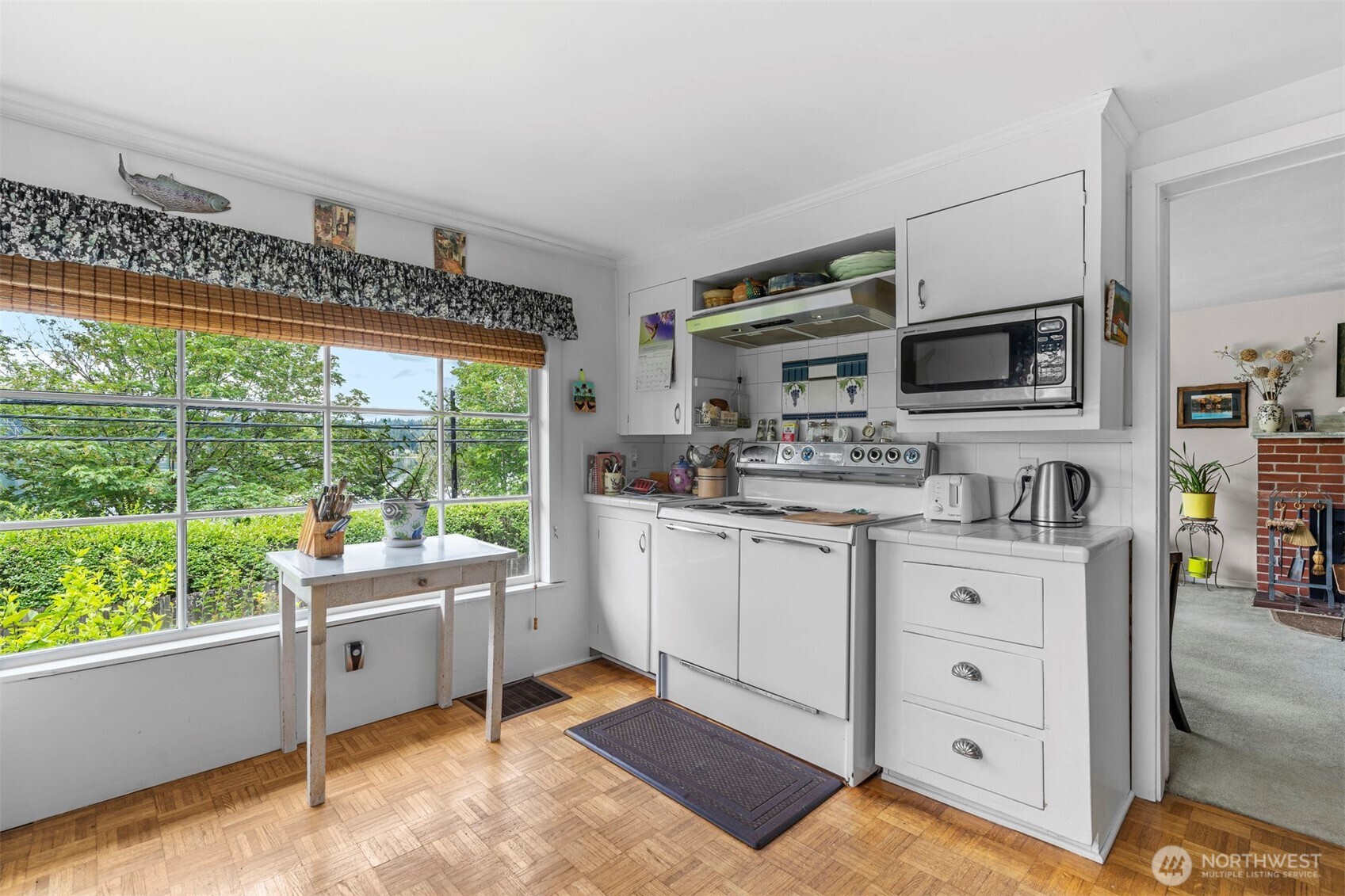 2642 E Lake Sammamish Parkway NE, Sammamish, WA 98074