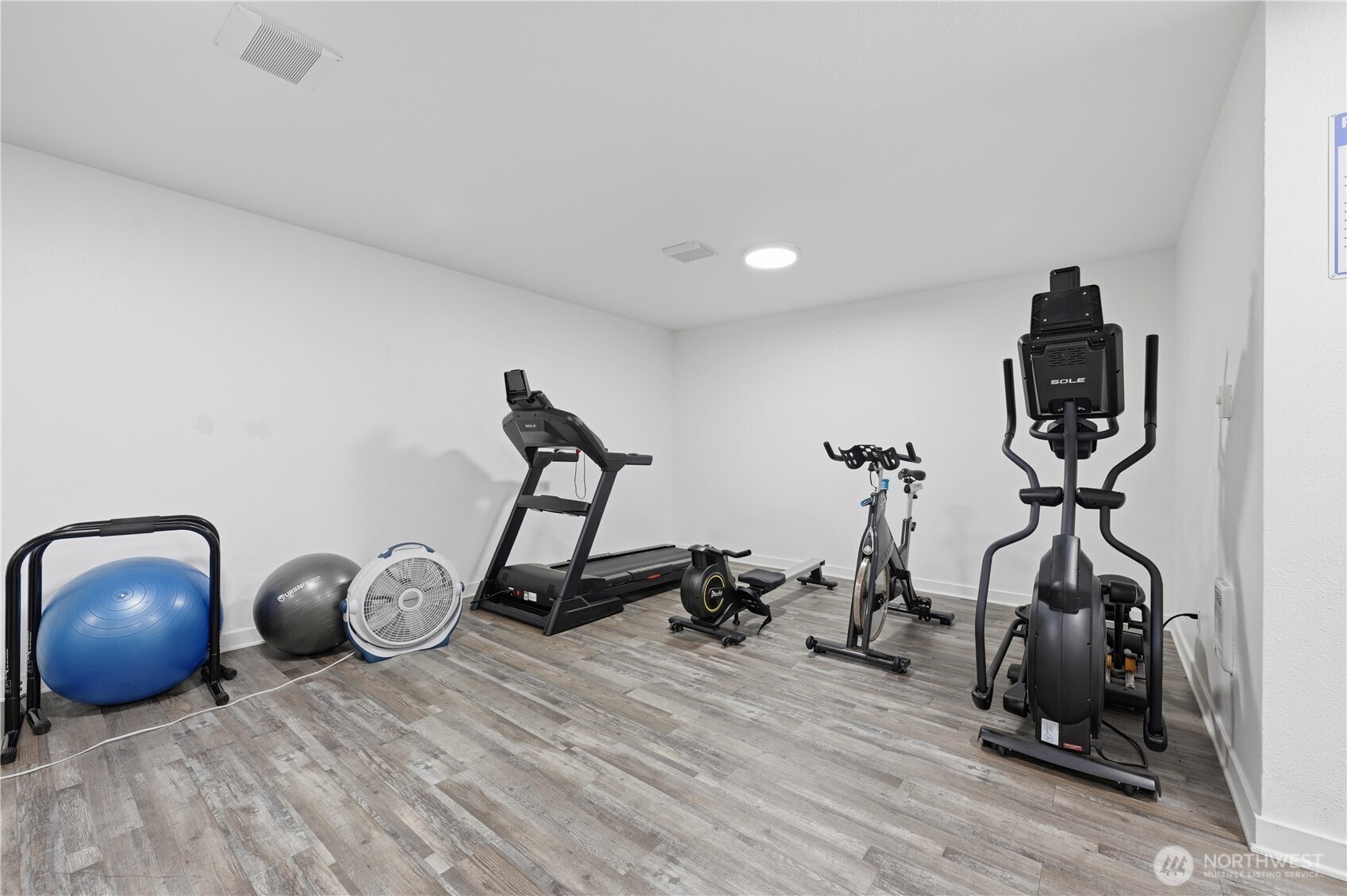 14006 NE 181st Place #B106, Woodinville, WA 98072