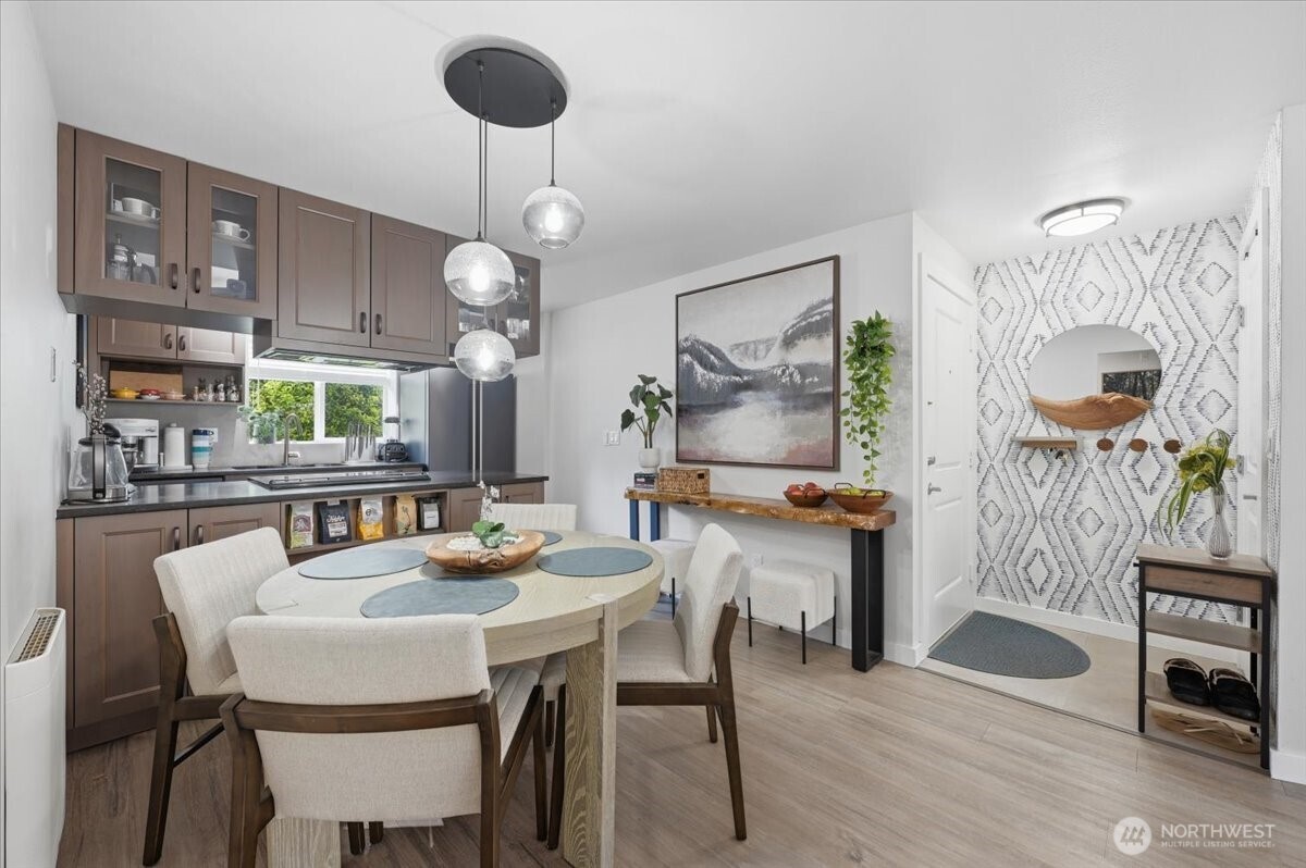 14006 NE 181st Place #B106, Woodinville, WA 98072