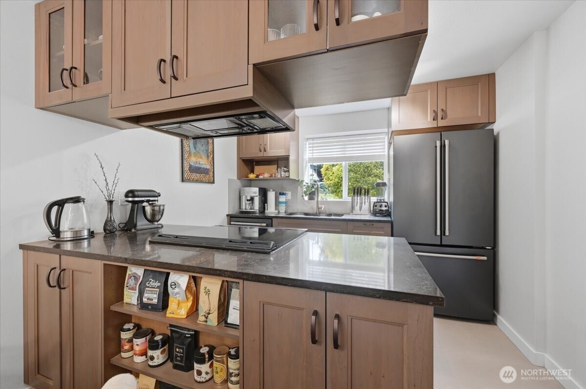 14006 NE 181st Place #B106, Woodinville, WA 98072