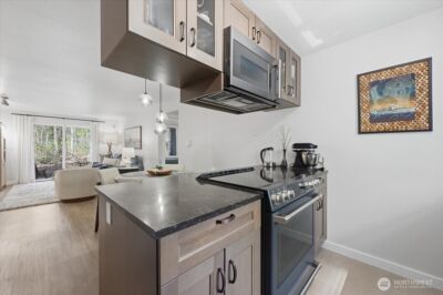 14006 NE 181st Place #B106, Woodinville, WA 98072 - Photo 8