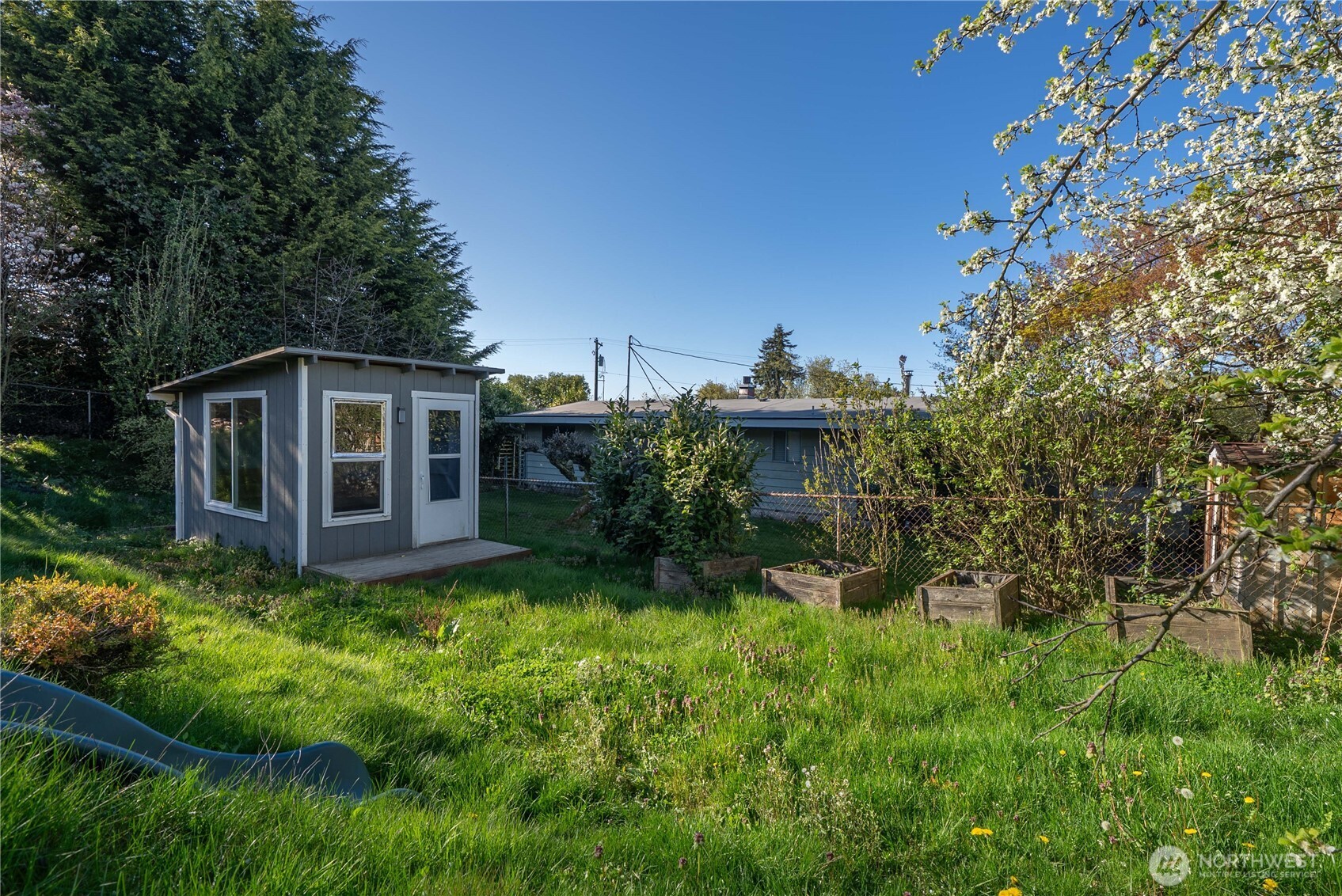 6502 21st Avenue NE, Tacoma, WA 98422