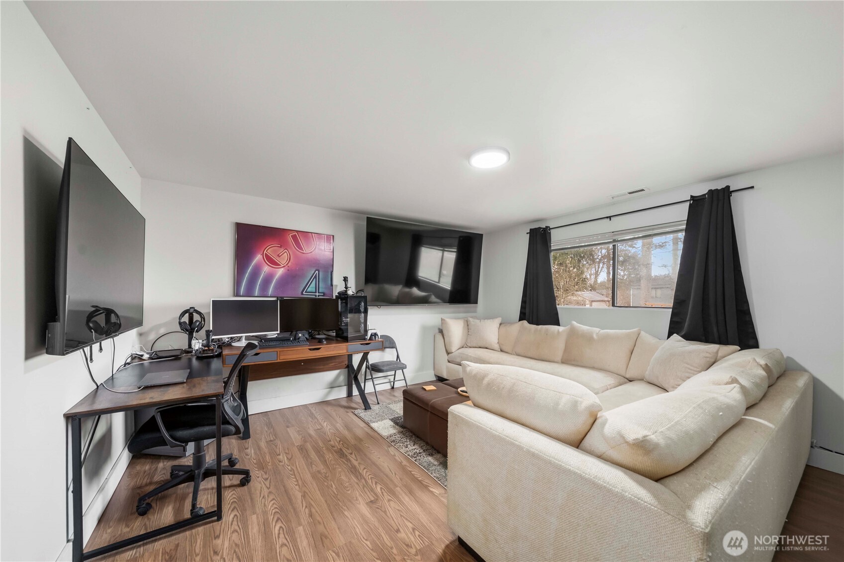 27708 128th Place SE, Kent, WA 98030-8886