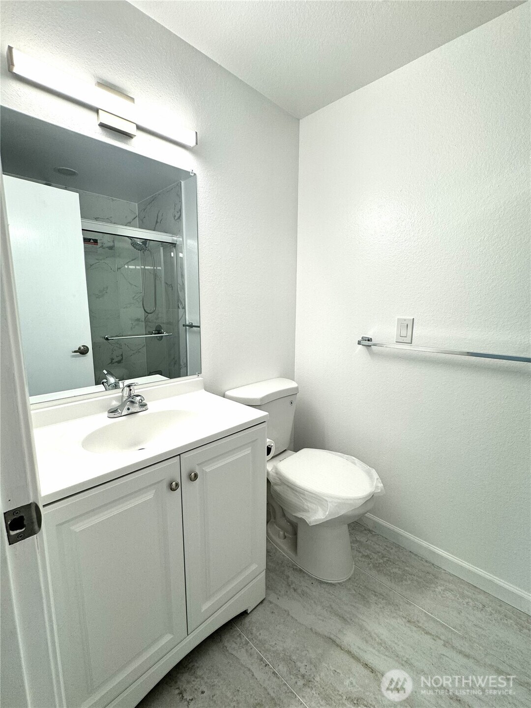 12602 Military Road E, Puyallup, WA 98374