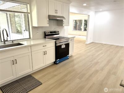 12602 Military Road E, Puyallup, WA 98374 - Photo 4