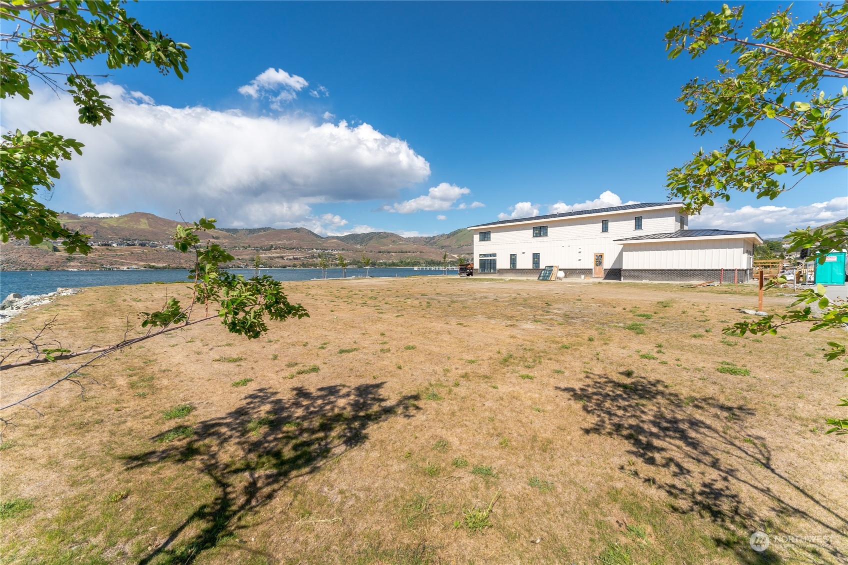 102 Burbot Lane , Chelan, WA 98816