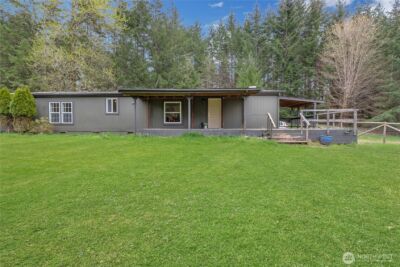 5528 SW Paradise Lane , Port Orchard, WA 98367-9486