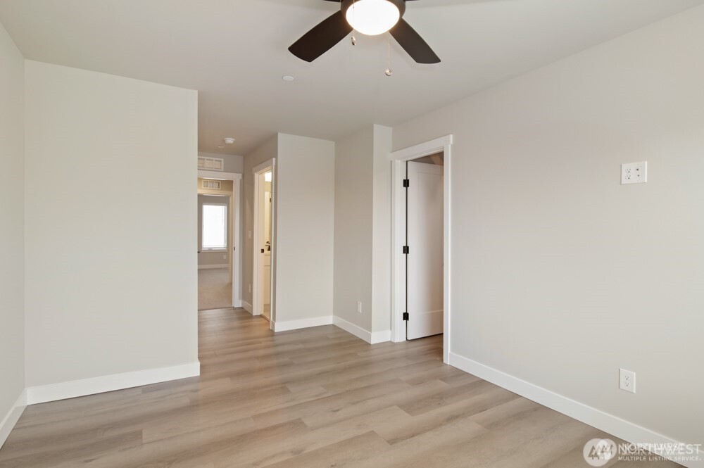 6611 S 128th Street , Seattle, WA 98178