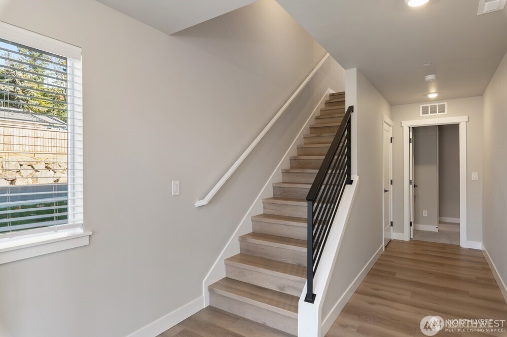 6609 S 128th Street , Seattle, WA 98178