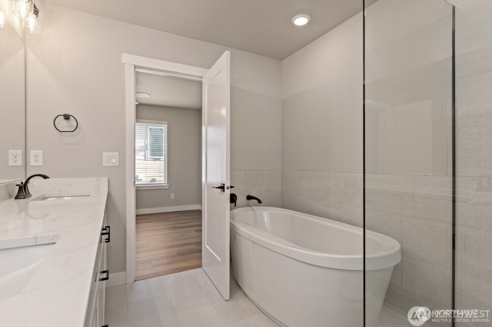 6609 S 128th Street , Seattle, WA 98178