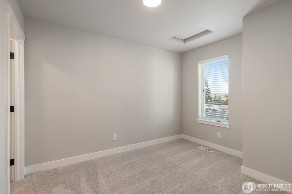 6609 S 128th Street , Seattle, WA 98178