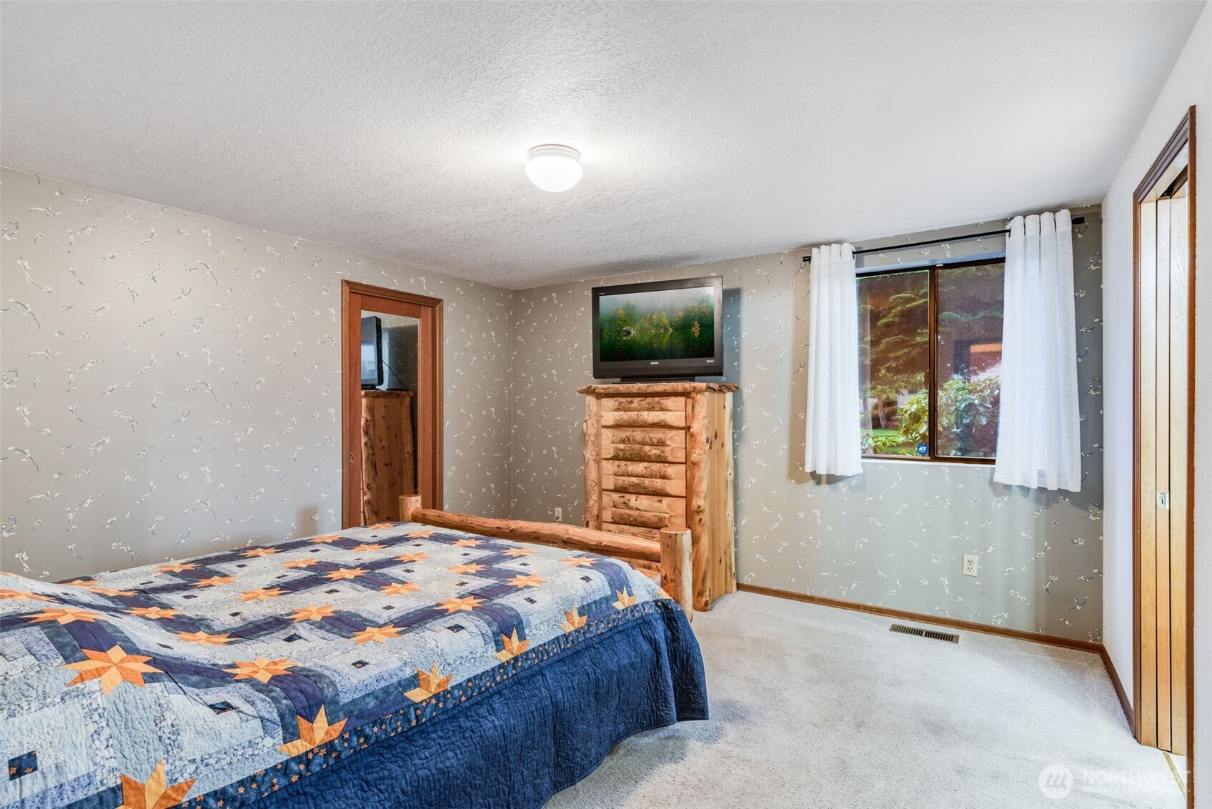 1322 Boise Street , Fircrest, WA 98466