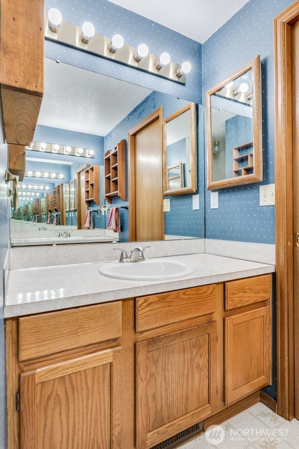 1322 Boise Street , Fircrest, WA 98466