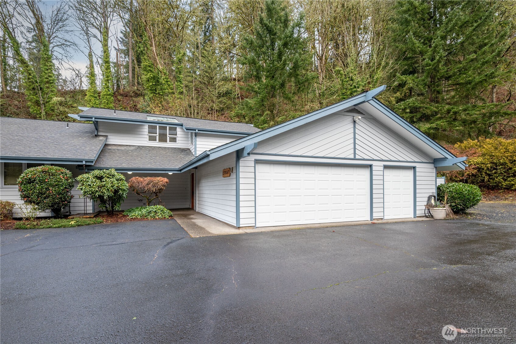 2955 Glenwood Drive #8, Longview, WA 98632