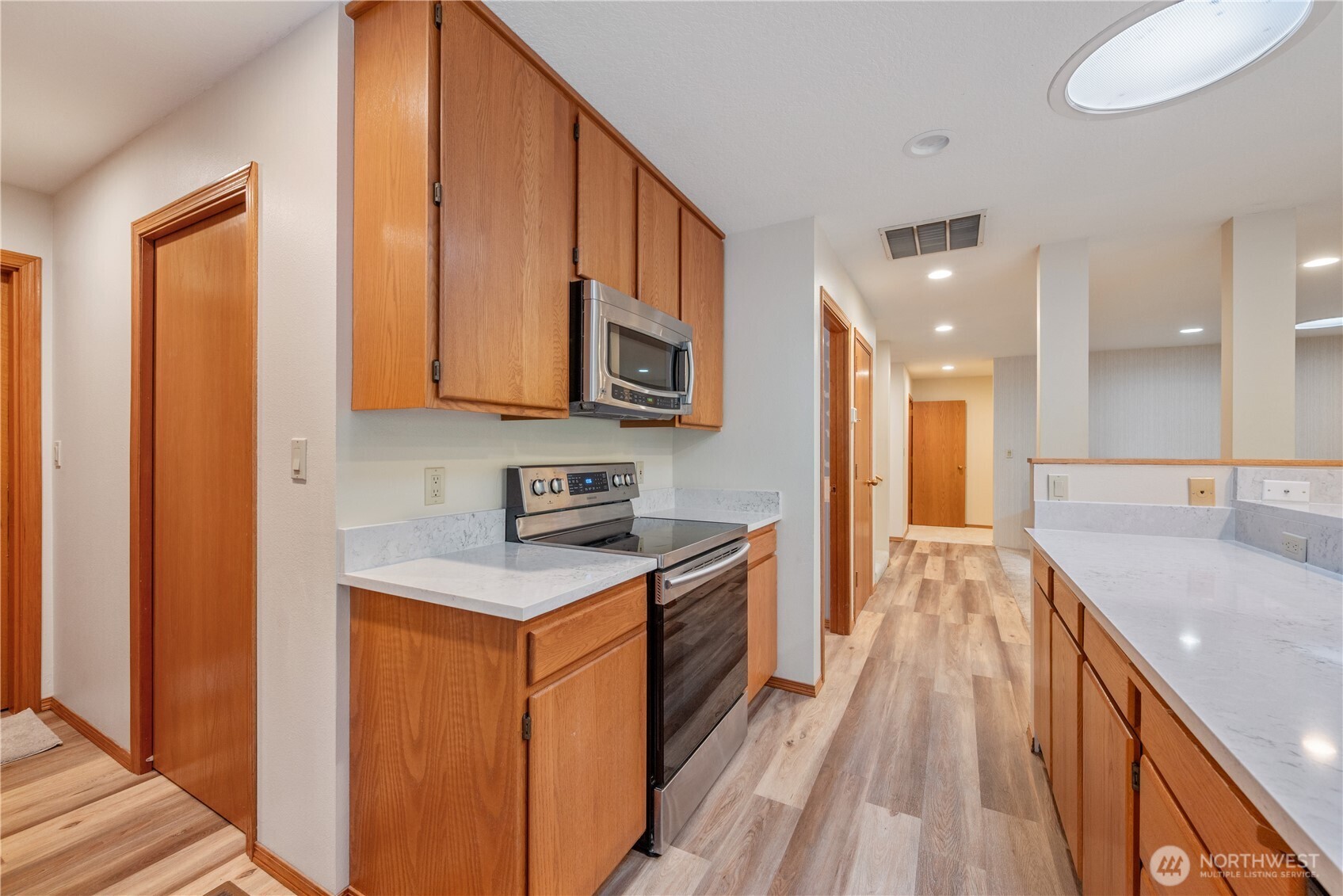 2955 Glenwood Drive #8, Longview, WA 98632