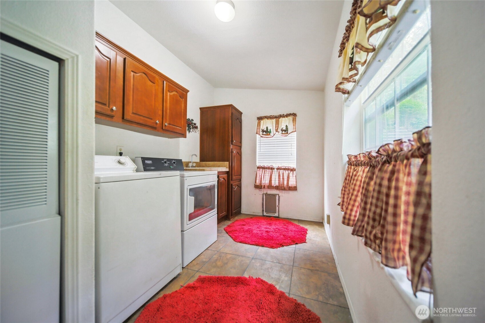 181 E Elaine Place , Belfair, WA 98528
