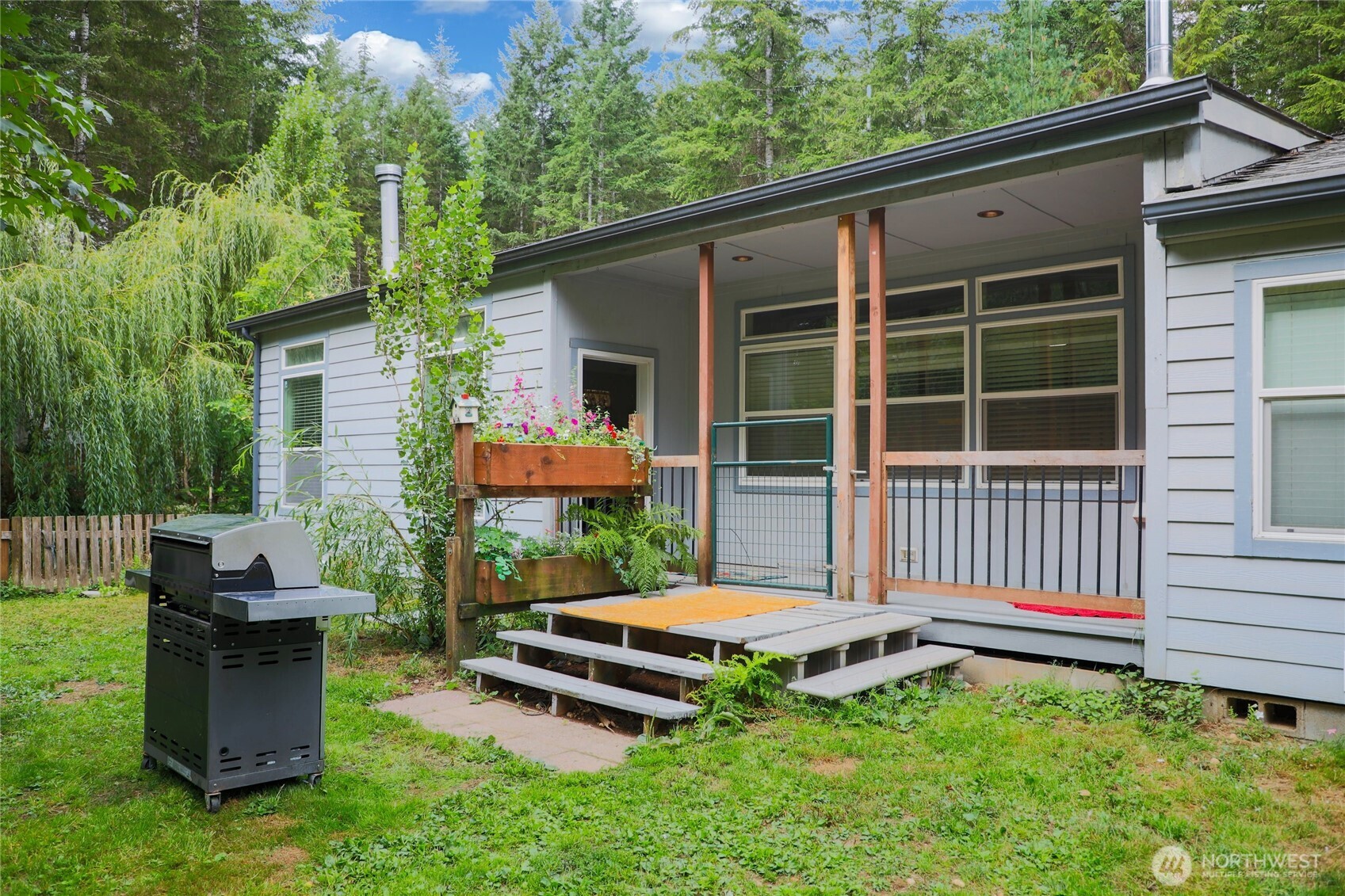 181 E Elaine Place , Belfair, WA 98528