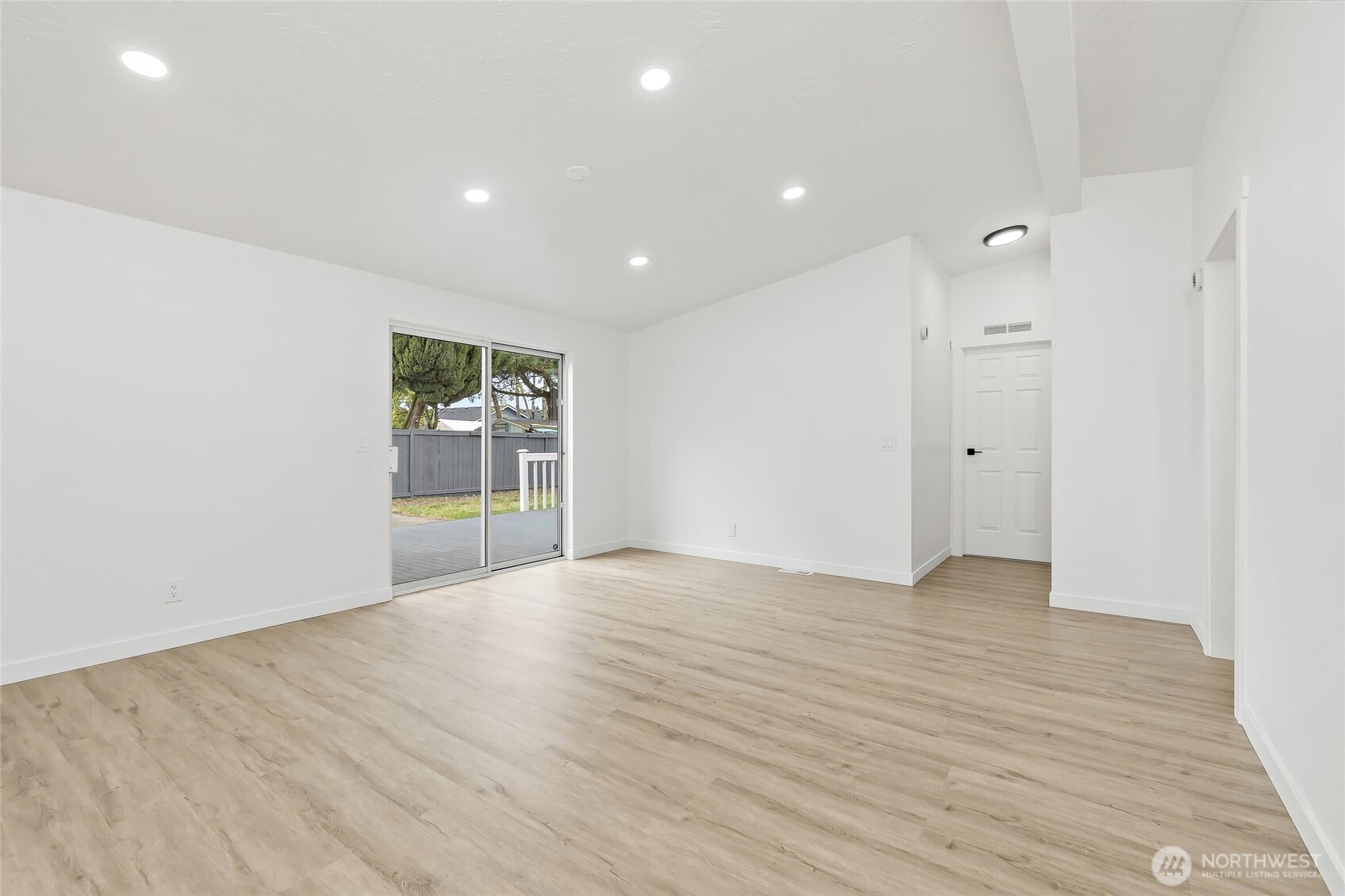 410 V Place SE, Auburn, WA 98002