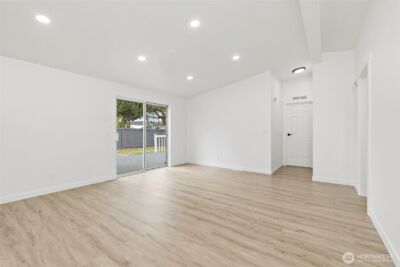 410 V Place SE, Auburn, WA 98002 - Photo 14