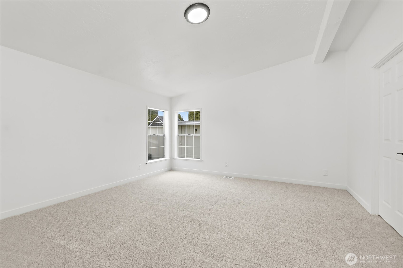 410 V Place SE, Auburn, WA 98002