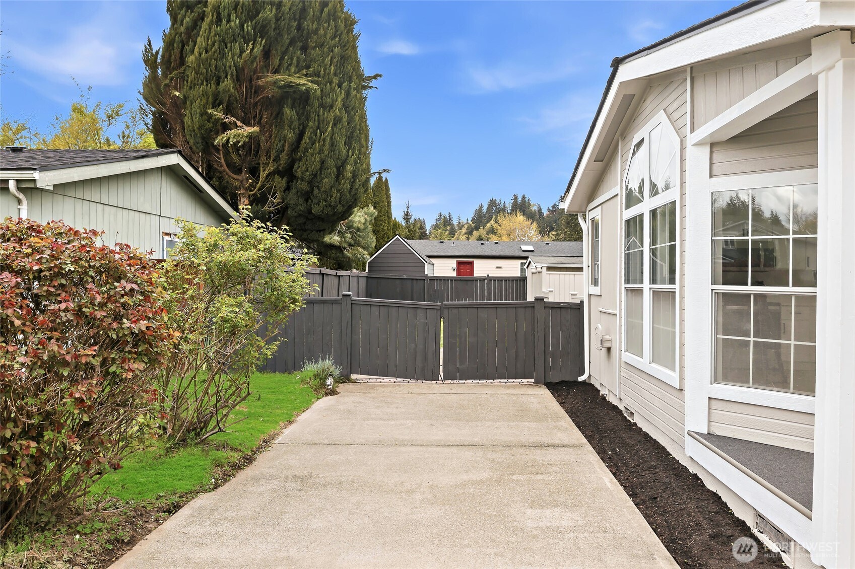 410 V Place SE, Auburn, WA 98002