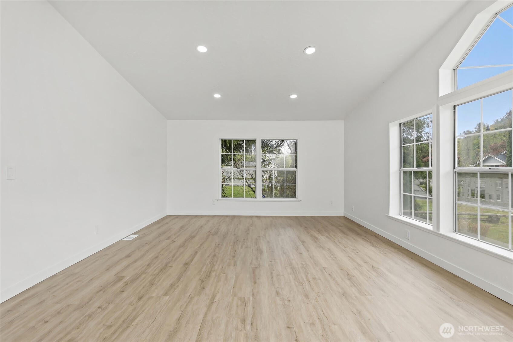 410 V Place SE, Auburn, WA 98002