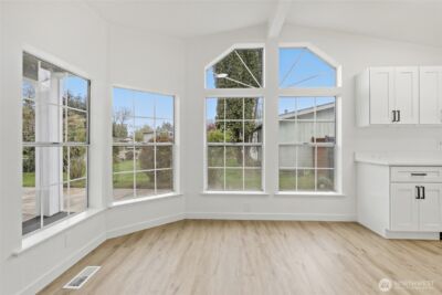410 V Place SE, Auburn, WA 98002 - Photo 8