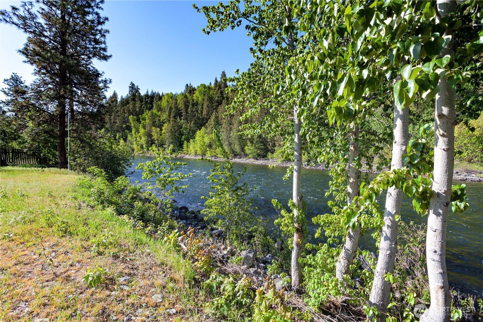 8829 Josephine Avenue , Dryden, WA 98821