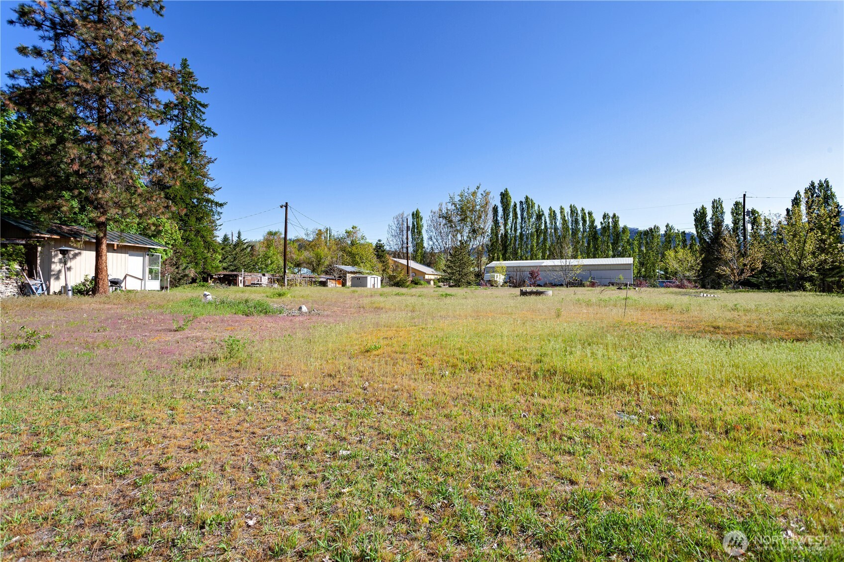 8829 Josephine Avenue , Dryden, WA 98821