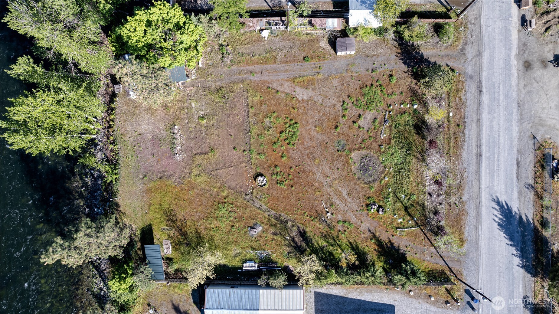 8829 Josephine Avenue , Dryden, WA 98821