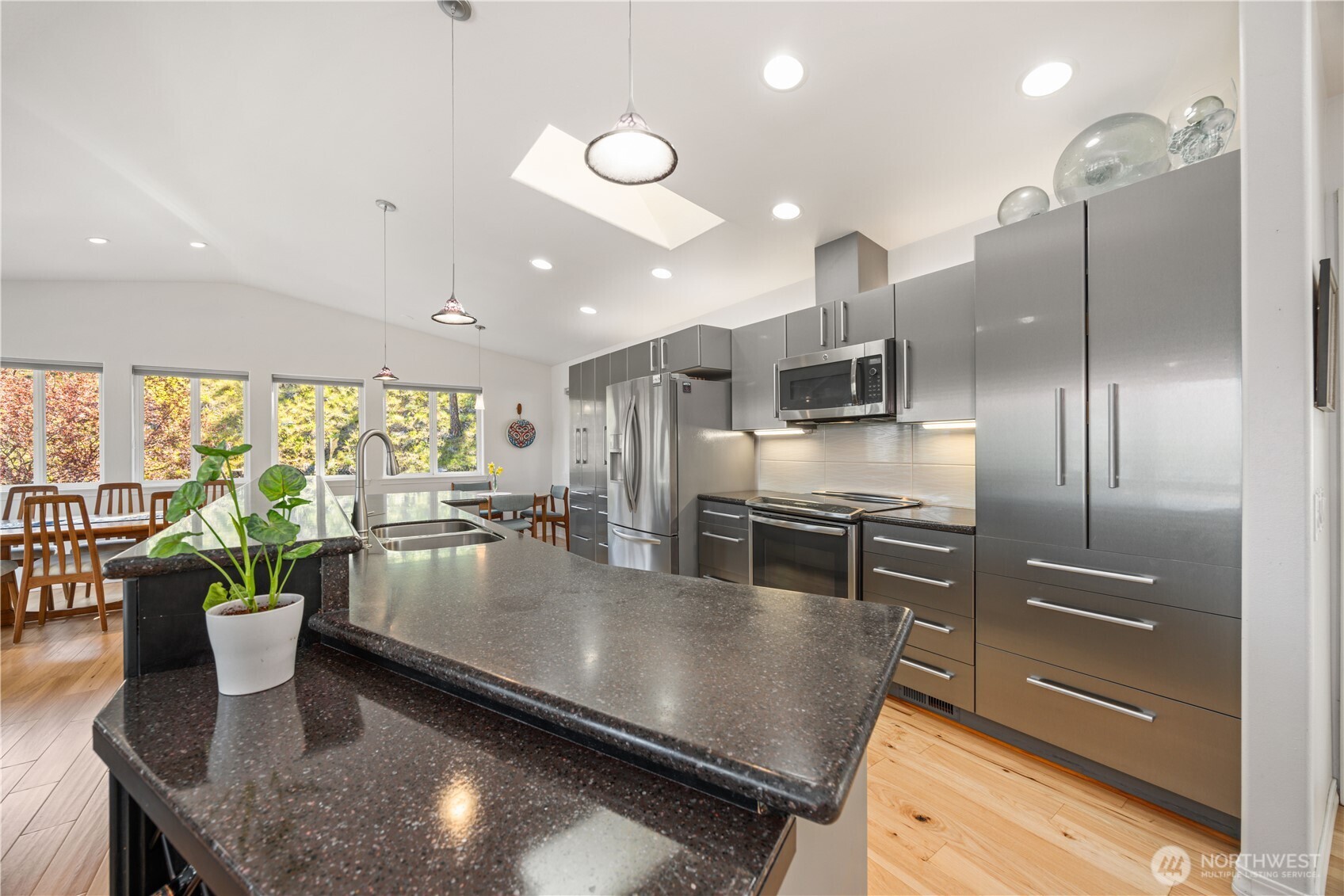 7379 Ridgeview Drive , Chelan, WA 98816