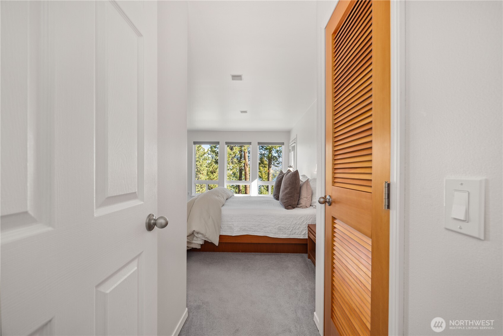 7379 Ridgeview Drive , Chelan, WA 98816